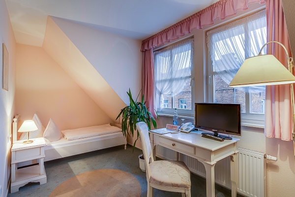 Hotel zur Burg (Burg Stargard)